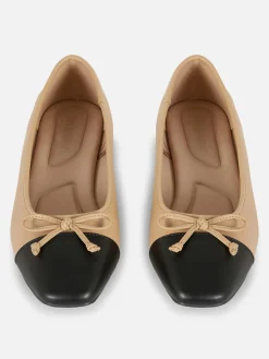 Ballerinas Mit Kontrastierender Zehenkappe