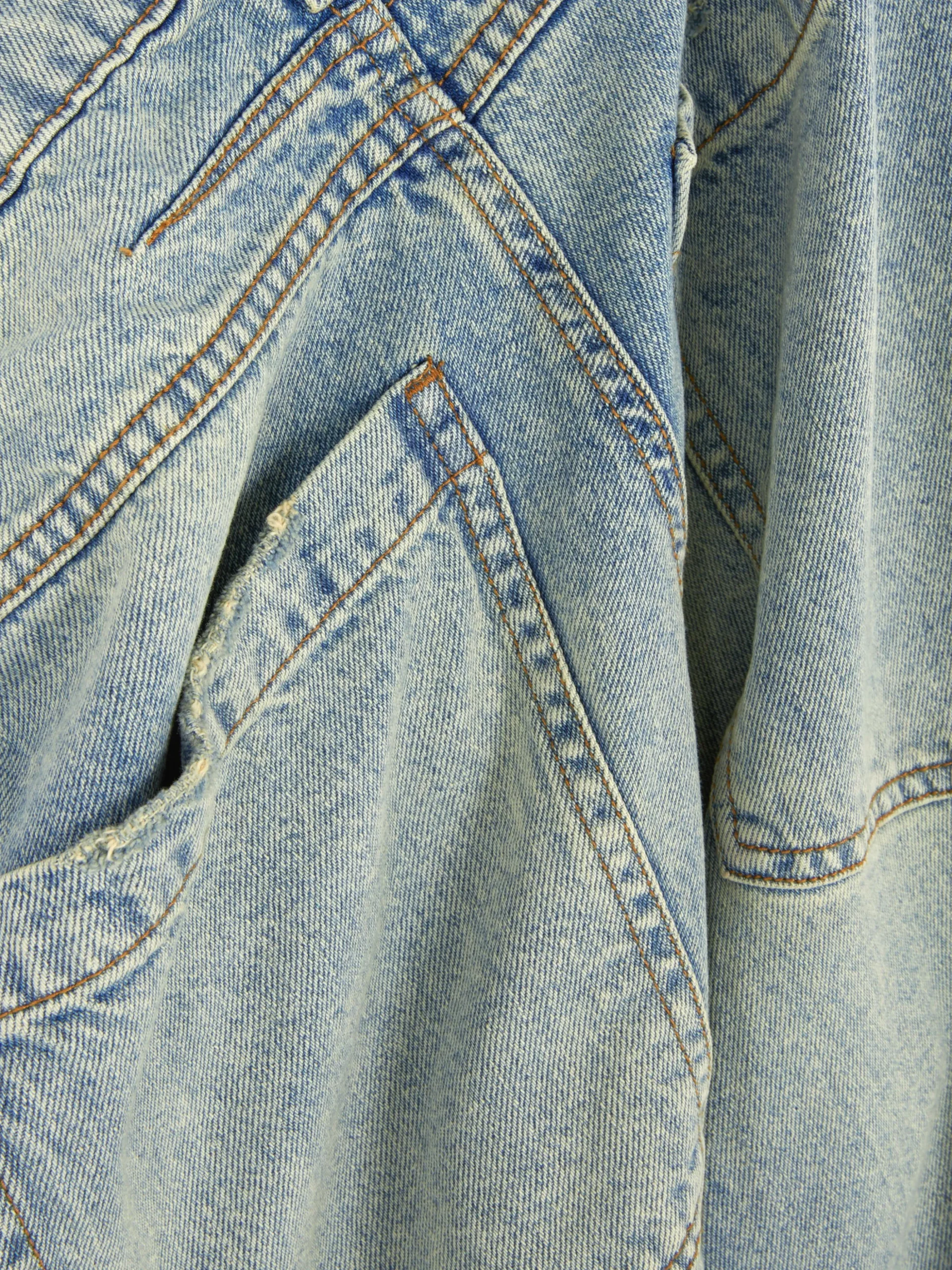 Barrel-Jeans Im Used-Look