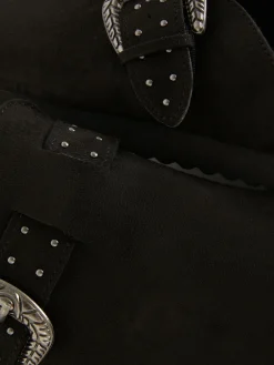 Clogs Mit Nietenschnalle