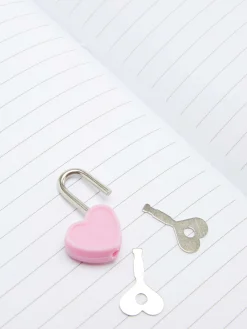 „Disneys Stitch“ A5-Notizbuch Mit Schloss