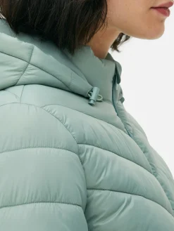 Dünne Pufferjacke Mit Kapuze