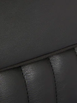 Gepolsterte Schultertasche Aus Kunstleder