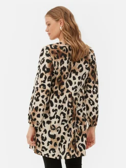 Gesmoktes Minikleid Mit V-Ausschnitt