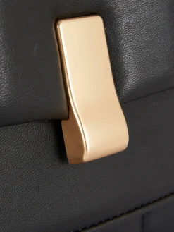 Gesteppte Schultertasche Mit Überschlag