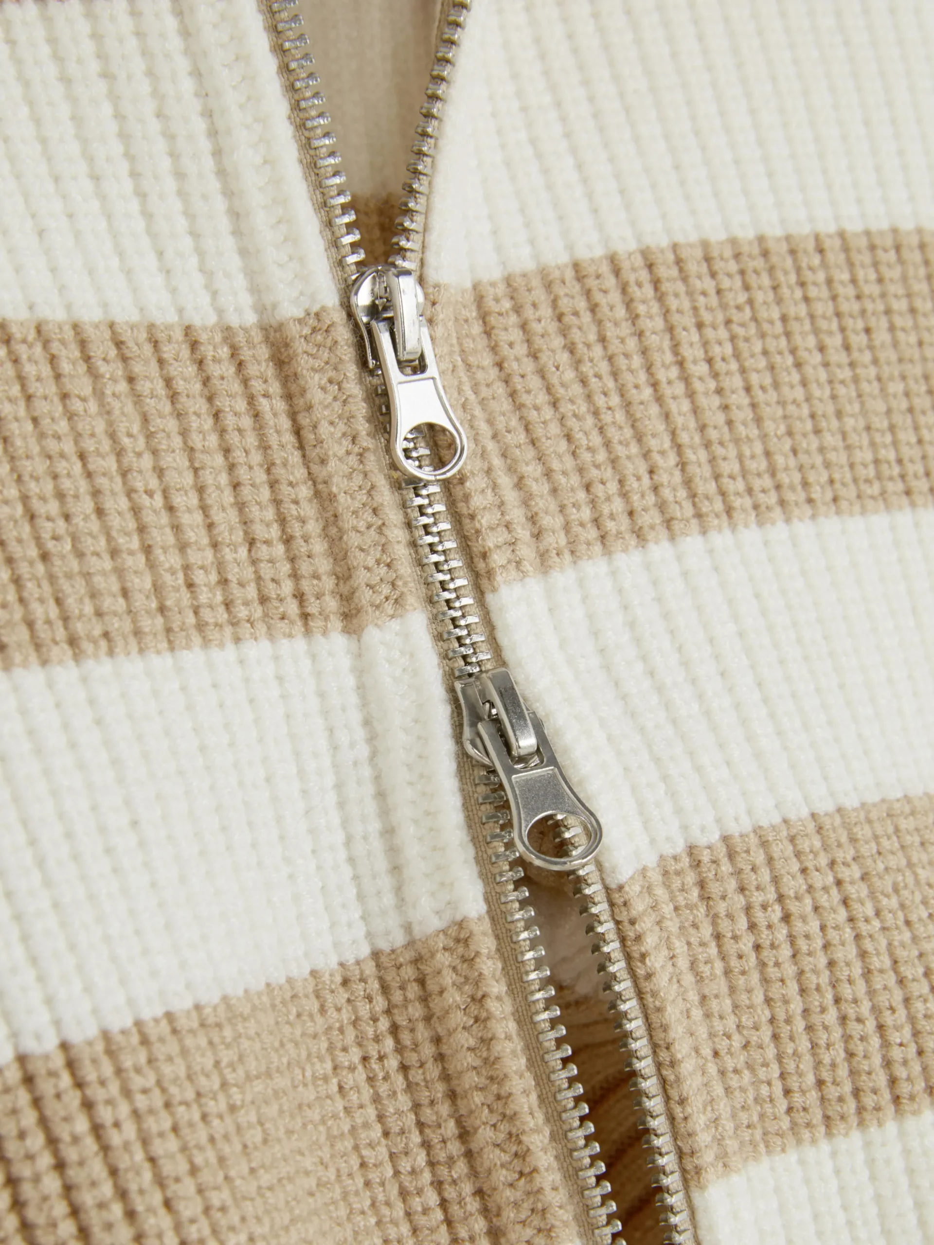 Gestreifter Cardigan Mit Reißverschluss