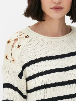Gestreifter Pullover Mit Schnürung Im Schulterbereich
