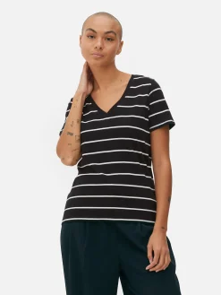 Gestreiftes T-Shirt Mit V-Ausschnitt