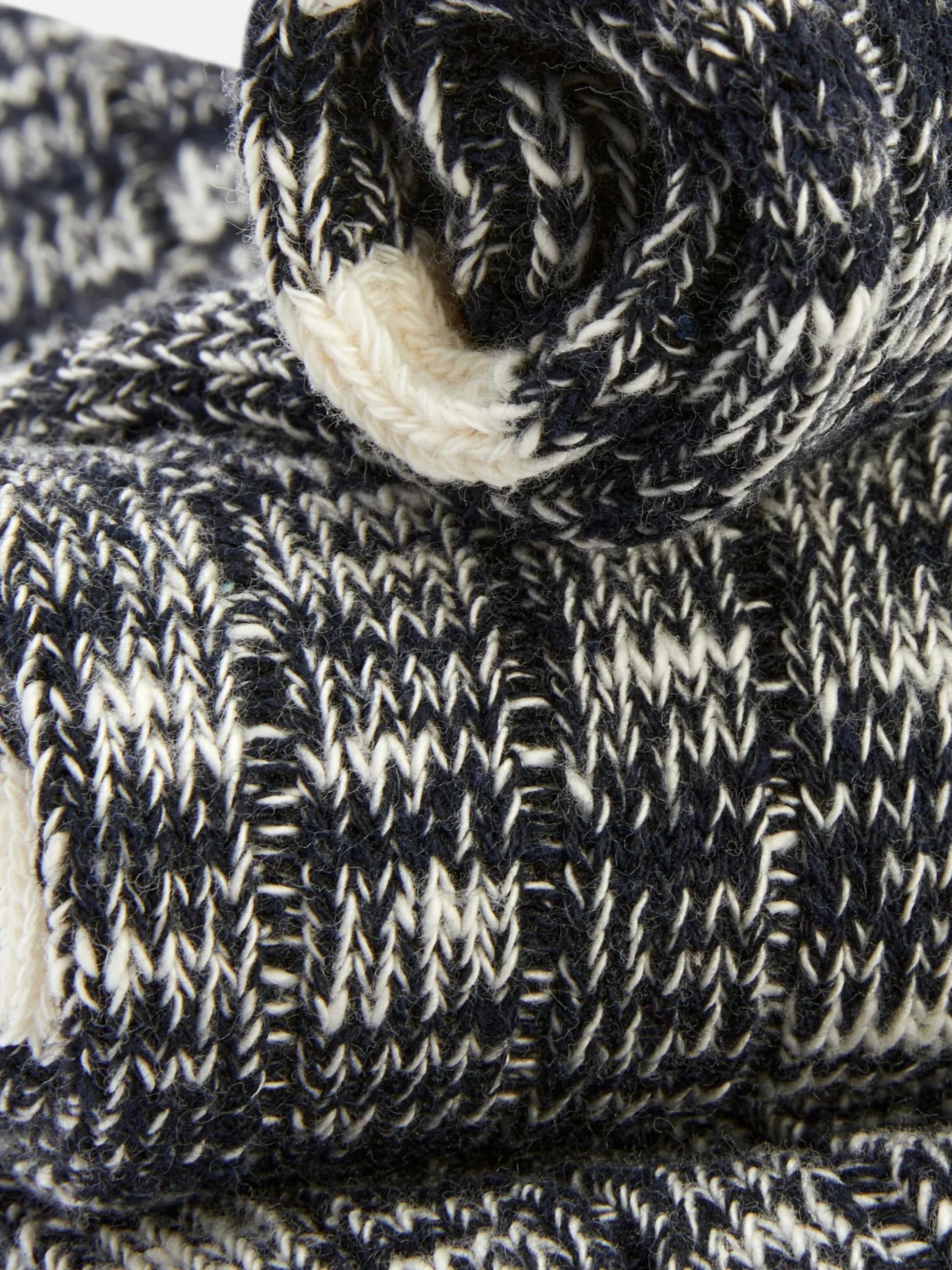 Gestrickte „The Stronghold“ Crew-Socken