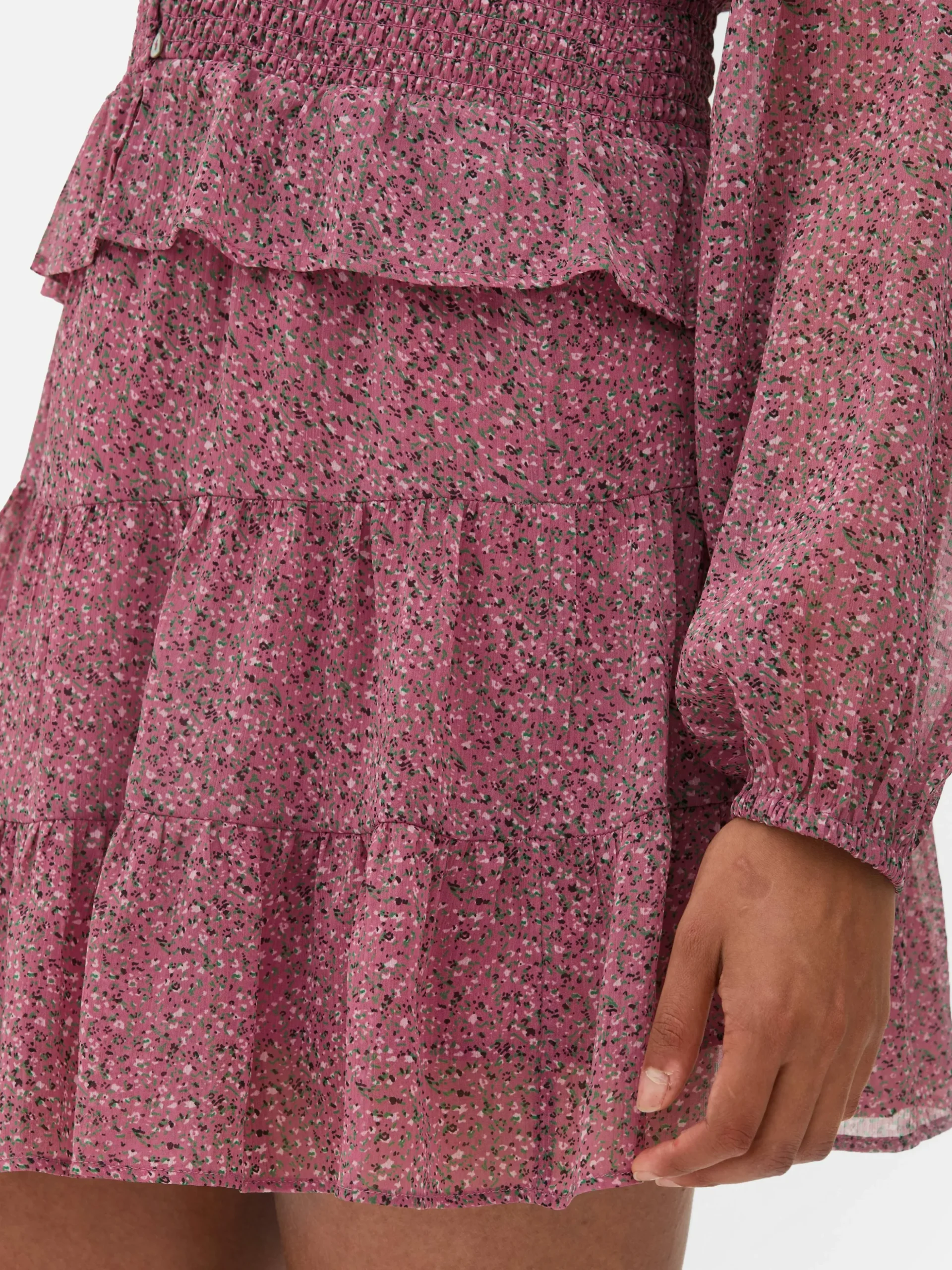 Gestufter Chiffon-Minirock Zum Kombinieren