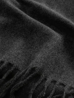 Gewebter Schal Mit Quasten