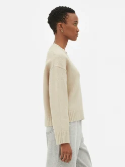 Grober Strickpullover Mit V-Ausschnitt