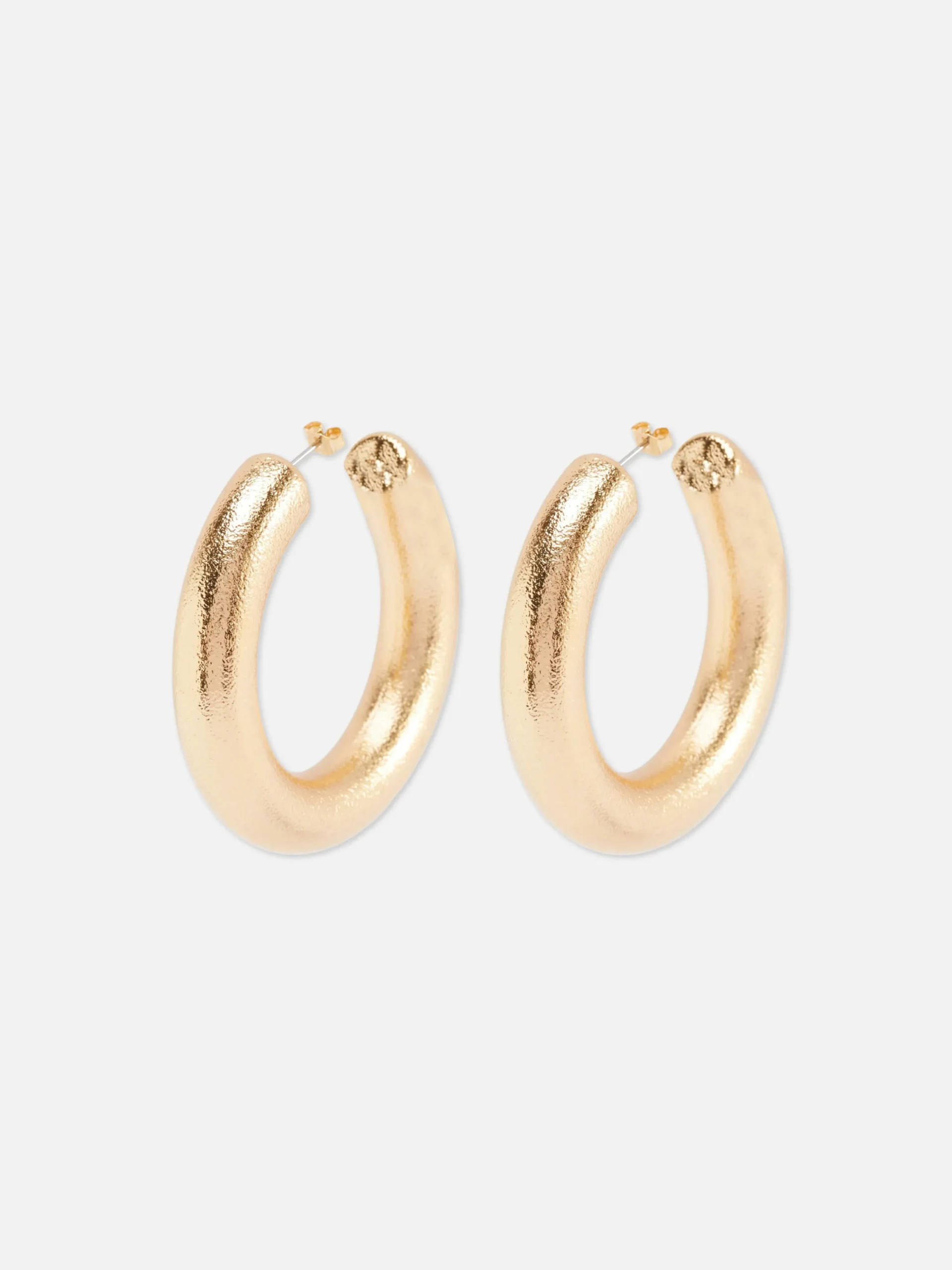 Große Creolen In Metallic-Optik