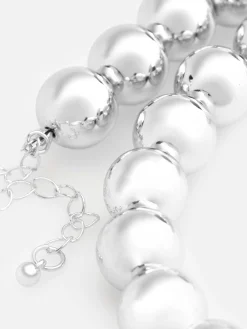 Halskette Mit Kugel In Metallic-Optik