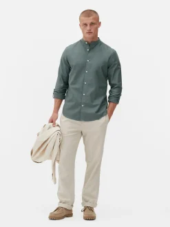 Hemd Mit Hochgerollten Ärmeln Und Knopfleiste