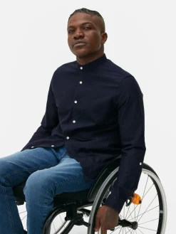 Hemd Mit Hochgerollten Ärmeln Und Knopfleiste