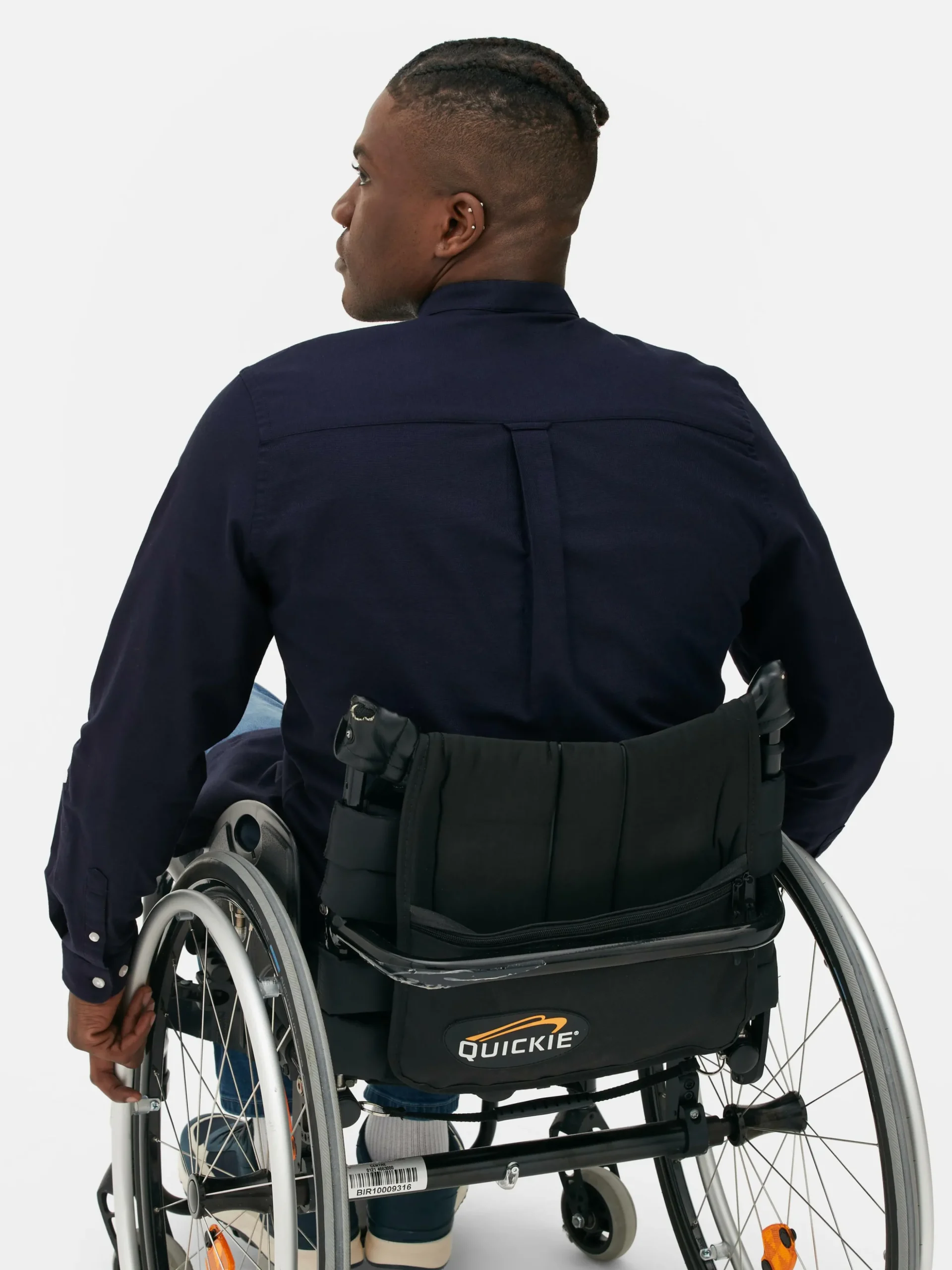 Hemd Mit Hochgerollten Ärmeln Und Knopfleiste