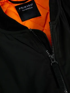 Klassische Bomberjacke