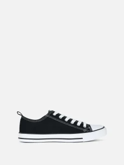 Klassische Low-Top Canvas-Sneaker