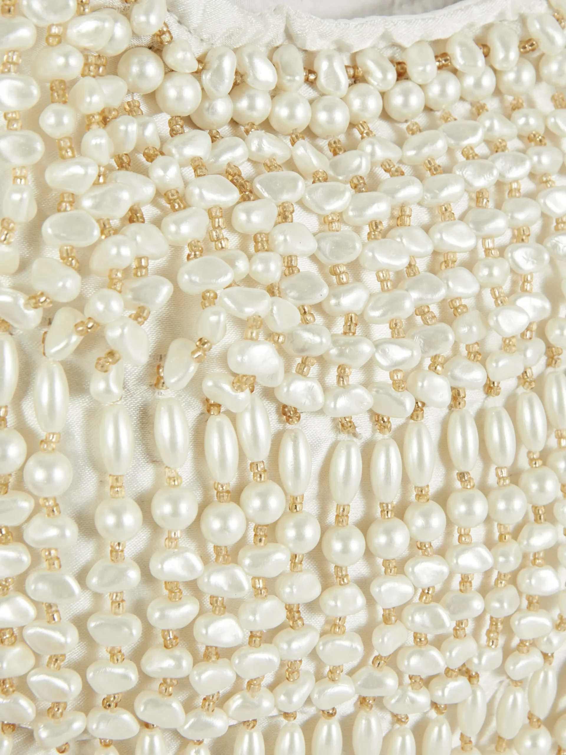 Kunstperlenbesetzte Schultertasche