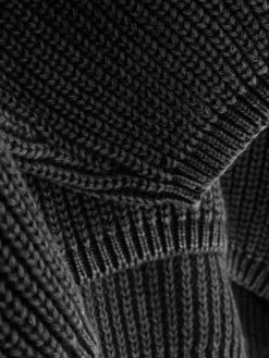 Kurzer Pullover In Verwaschener Optik