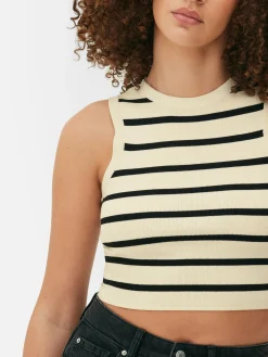 Kurzes, Geripptes Tanktop Mit Rundhalsausschnitt