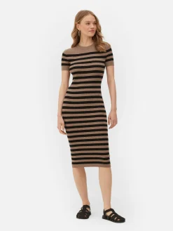 Kurzärmeliges Midi-Pulloverkleid