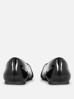 Lack-Ballerinas Mit Spitzer Zehenpartie