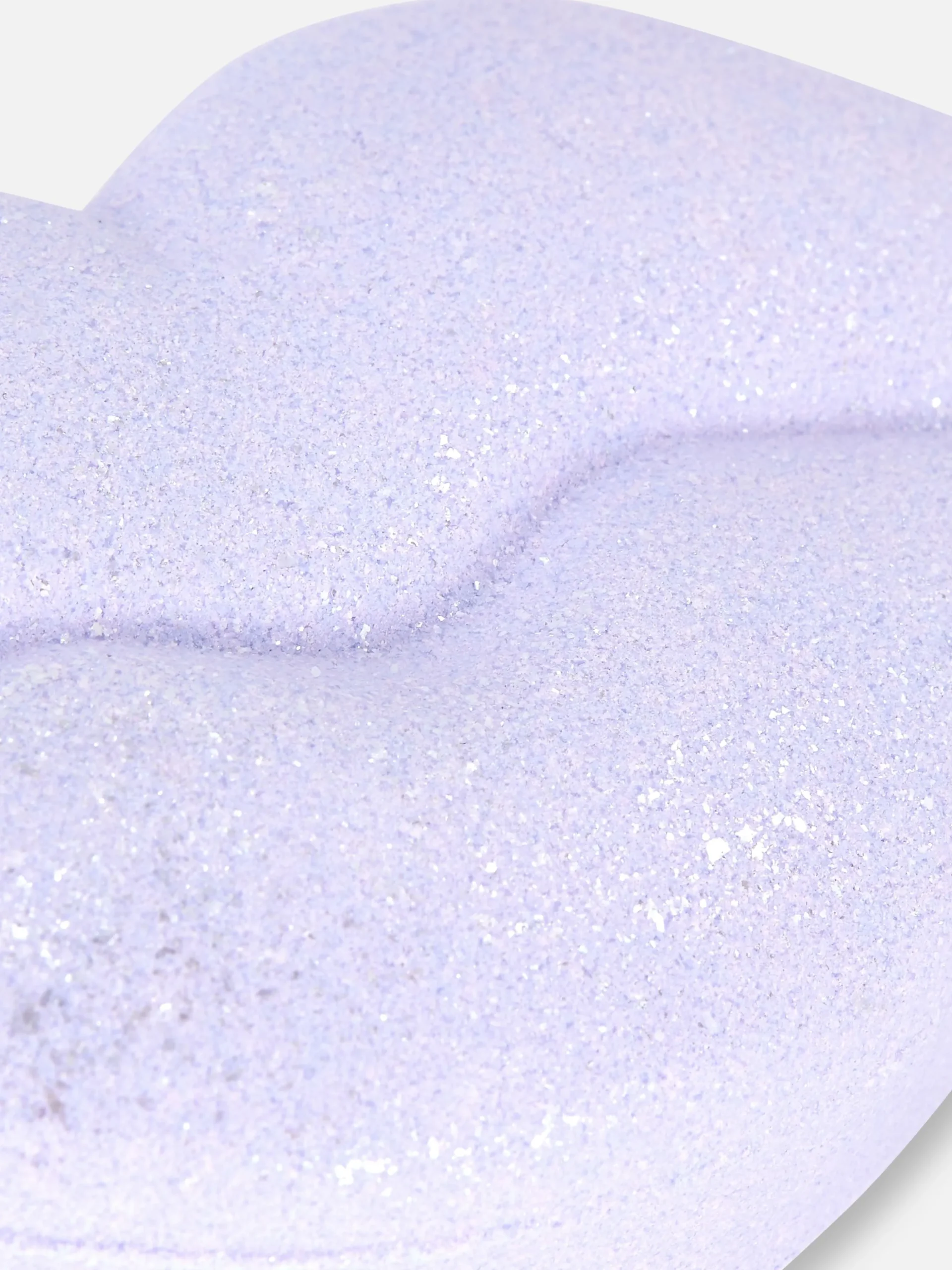 Lippenförmige Badebombe