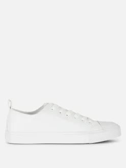 Low-Top-Sneaker Aus Kunstleder