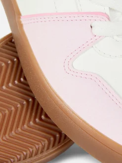 Low-Top-Sneaker Mit Gummisohle