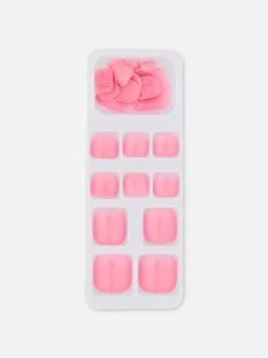 PS… Glänzende Kunstzehennägel