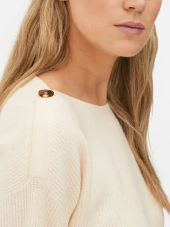 Pullover Mit Schulterknöpfen Und U-Boot-Ausschnitt