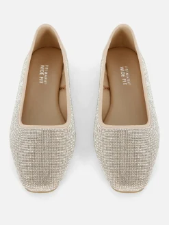 Pumps Mit Eckiger Zehenpartie Und Nieten