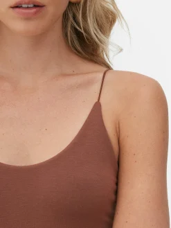 „Rita Ora“ Body Mit U-Ausschnitt In Slim-Fit