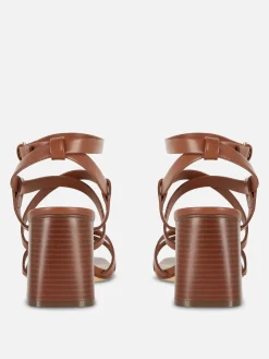 Sandalen Mit überkreuzten Riemchen Und Blockabsatz