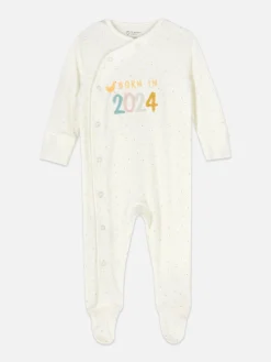 Schlafanzug Mit „Born In 2024“-Schriftzug