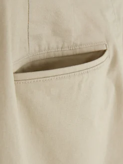 Schmale Stretch-Chinohose