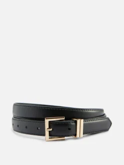 Schmaler Kunstledergürtel Mit Eckiger Schnalle