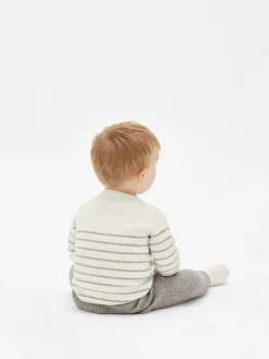 Set Aus Gestreiftem Strickpullover Und Leggings