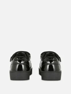 Sneaker In Lackoptik Mit Drei Riemen