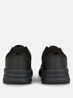 Sneaker Mit Breiter Sohle Und Einsätzen