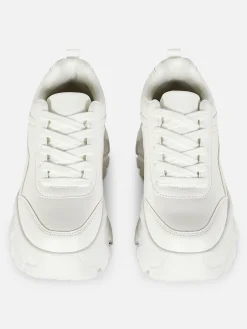 Sneaker Mit Extremer Plateausohle