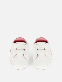 Sneaker Mit Glitzernden Sternen