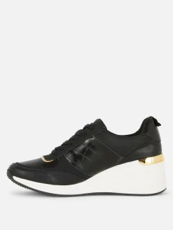 Sneaker Mit Keilabsatz Zum Schnüren