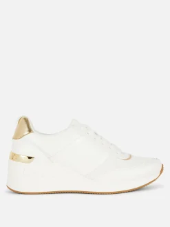 Sneaker Mit Keilabsatz Zum Schnüren