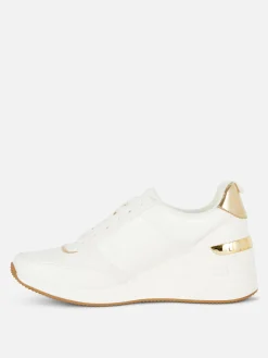 Sneaker Mit Keilabsatz Zum Schnüren