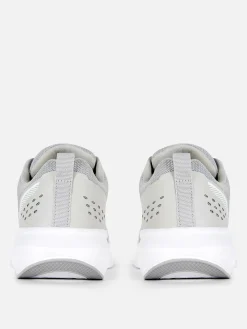 Sportliche Sneaker Mit Schnürsenkeln