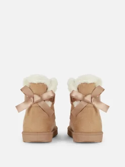 Stiefel Aus Kunstfell Mit Schleife