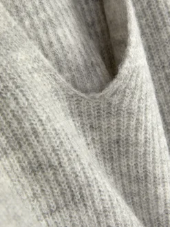 Strickpullover Mit V-Ausschnitt