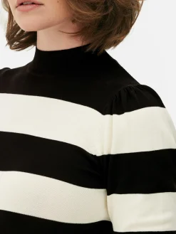 Stricktop Mit Puffärmeln Und Hohem Kragen